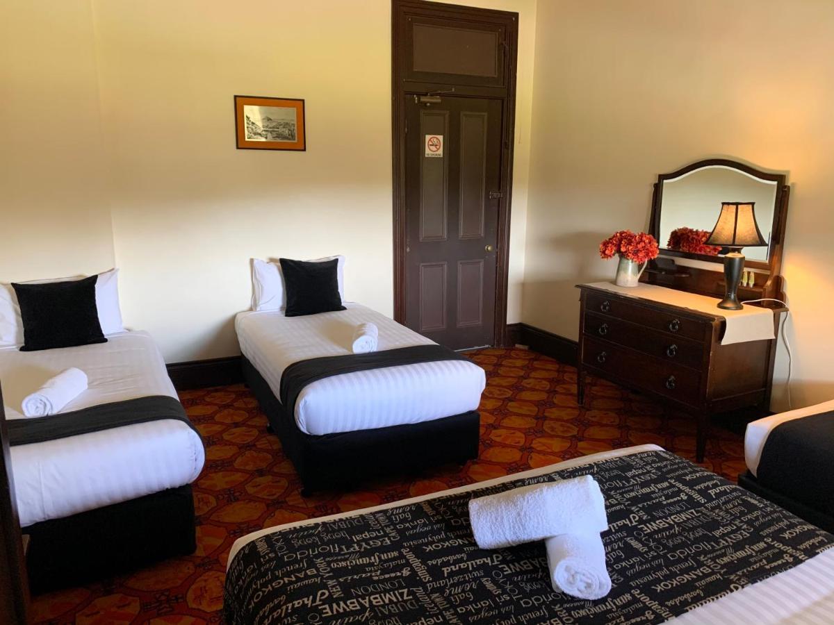 Neath Hotel 외부 사진