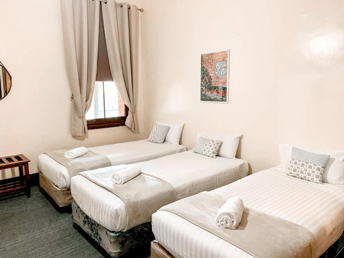Neath Hotel 외부 사진