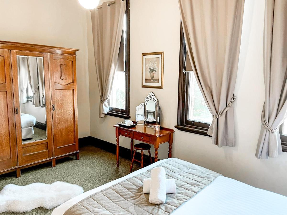 Neath Hotel 외부 사진