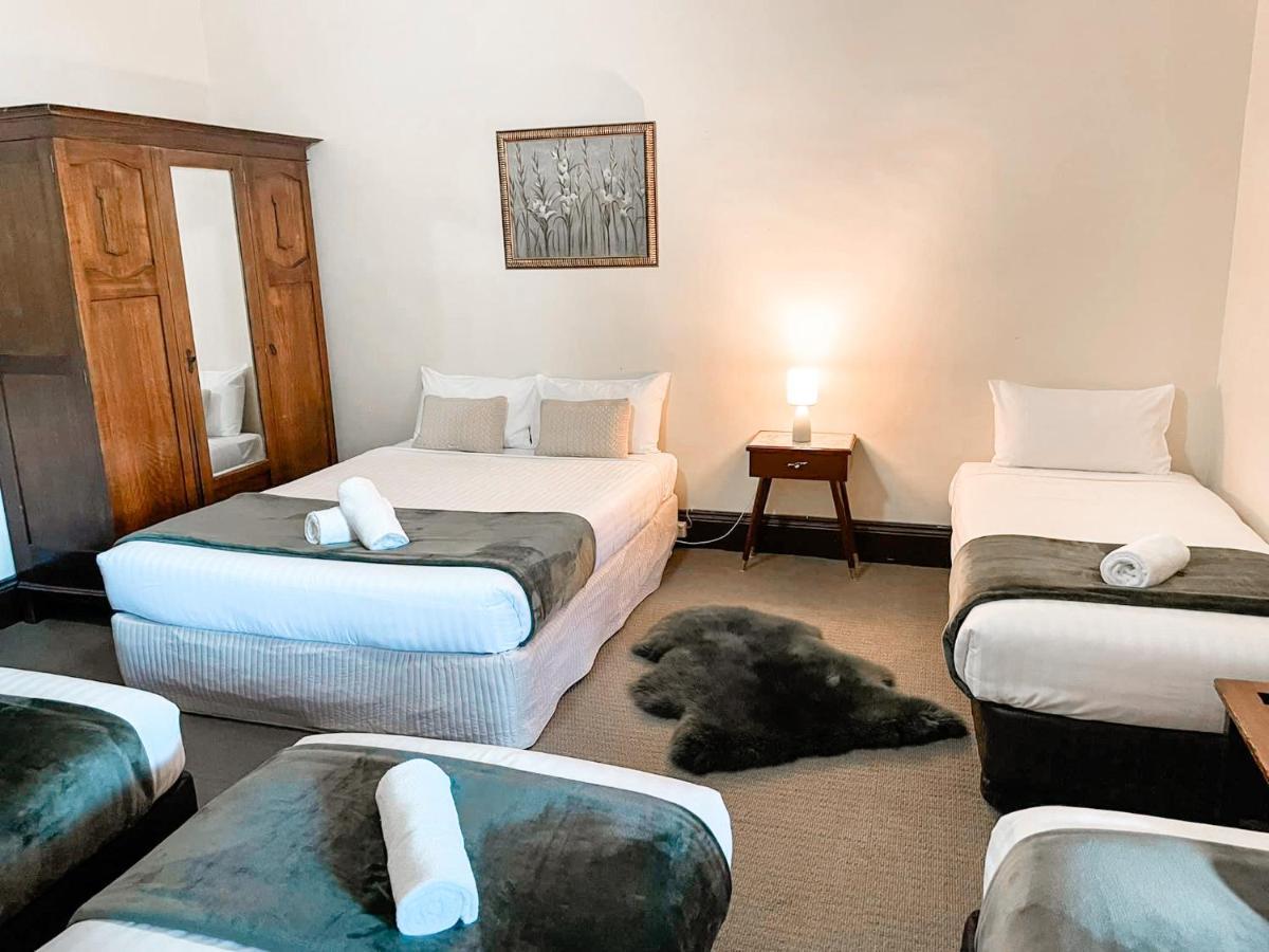 Neath Hotel 외부 사진