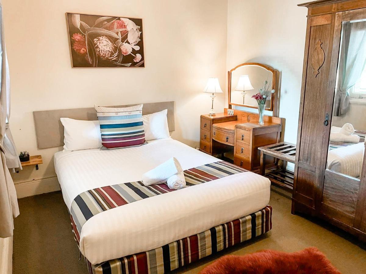 Neath Hotel 외부 사진