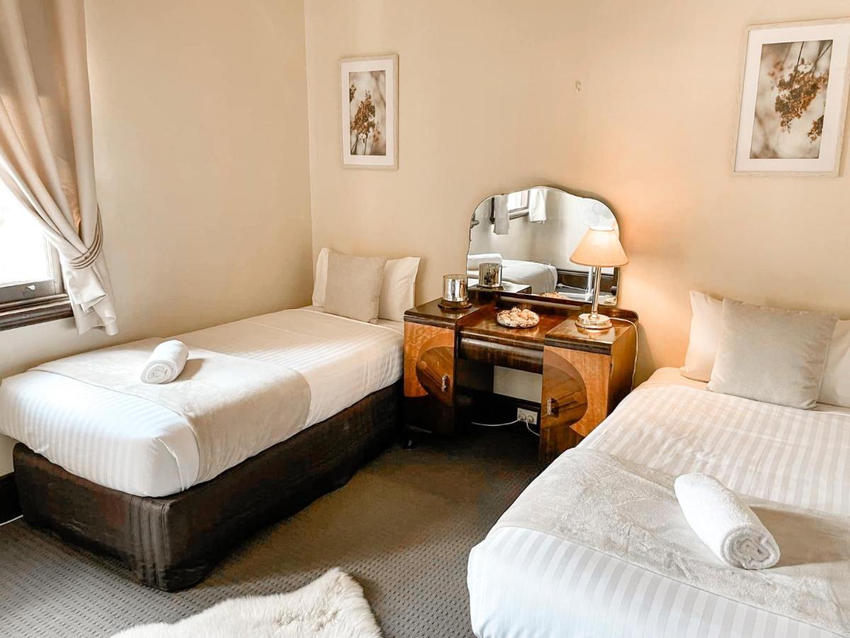 Neath Hotel 외부 사진