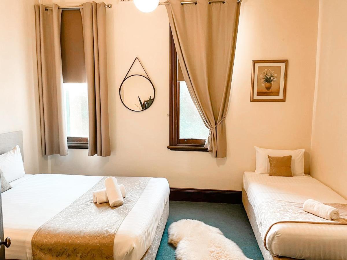 Neath Hotel 외부 사진
