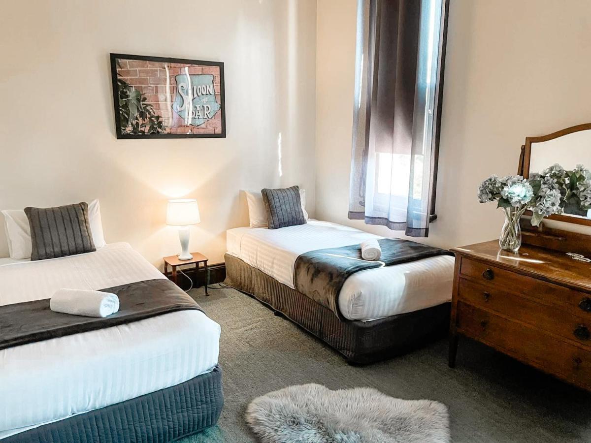Neath Hotel 외부 사진